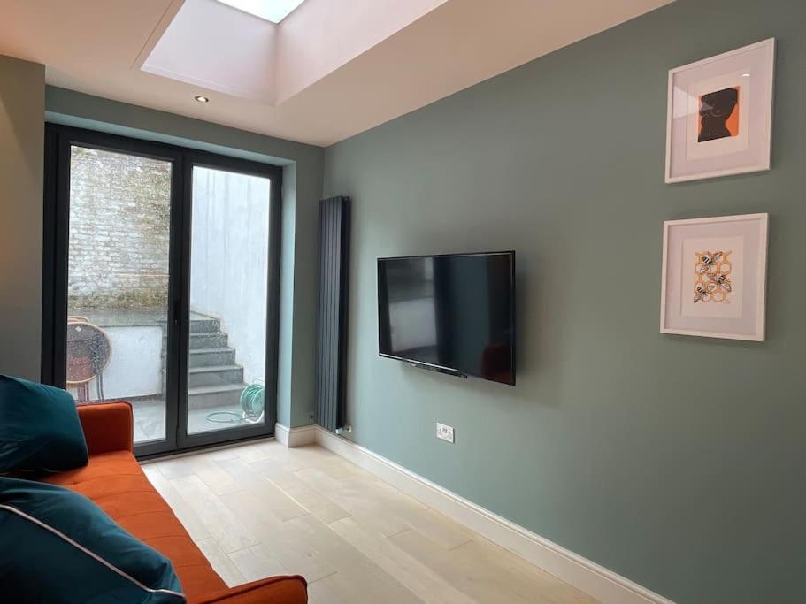 Pillow Menu! 1 Bed Garden Flat Finsbury Park Londres Exterior foto
